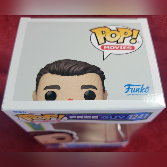 Guy 2021 fall convention exclusive funko # 1241 (nib) With pop protector - Picture 4 of 7